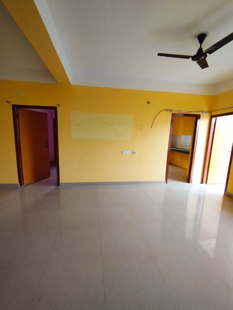 Unfurnished 3bhk in KK Handiqui Path, Mathura Nagar, Bormotoria, Guwahati, Assam, India for Rent